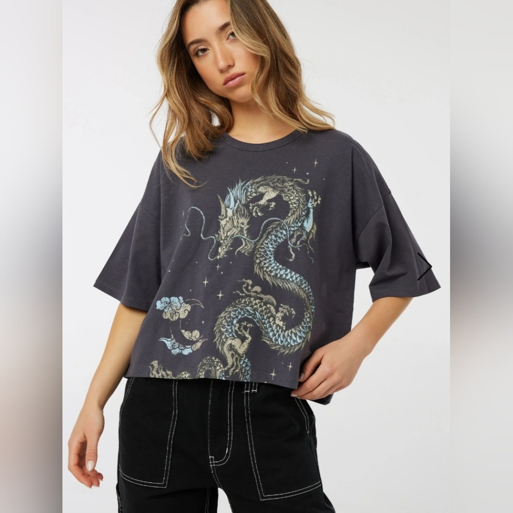 Ardene short sleeve cropped tee Sz L